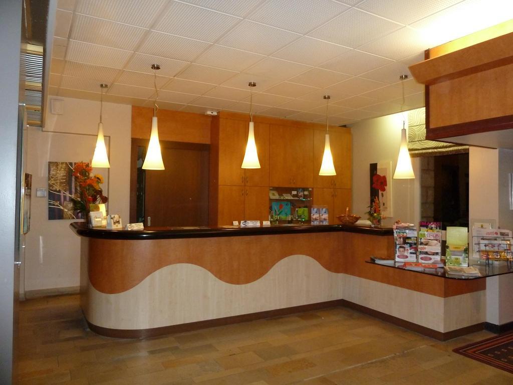 Brit Hotel Confort Saint-Brieuc Langueux المظهر الخارجي الصورة